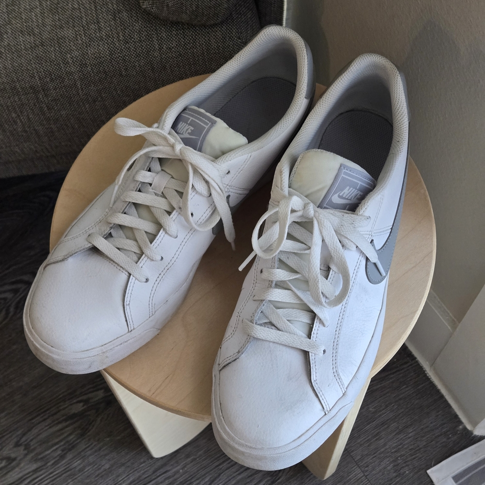 Nike Men's White Sneakers US 11.5